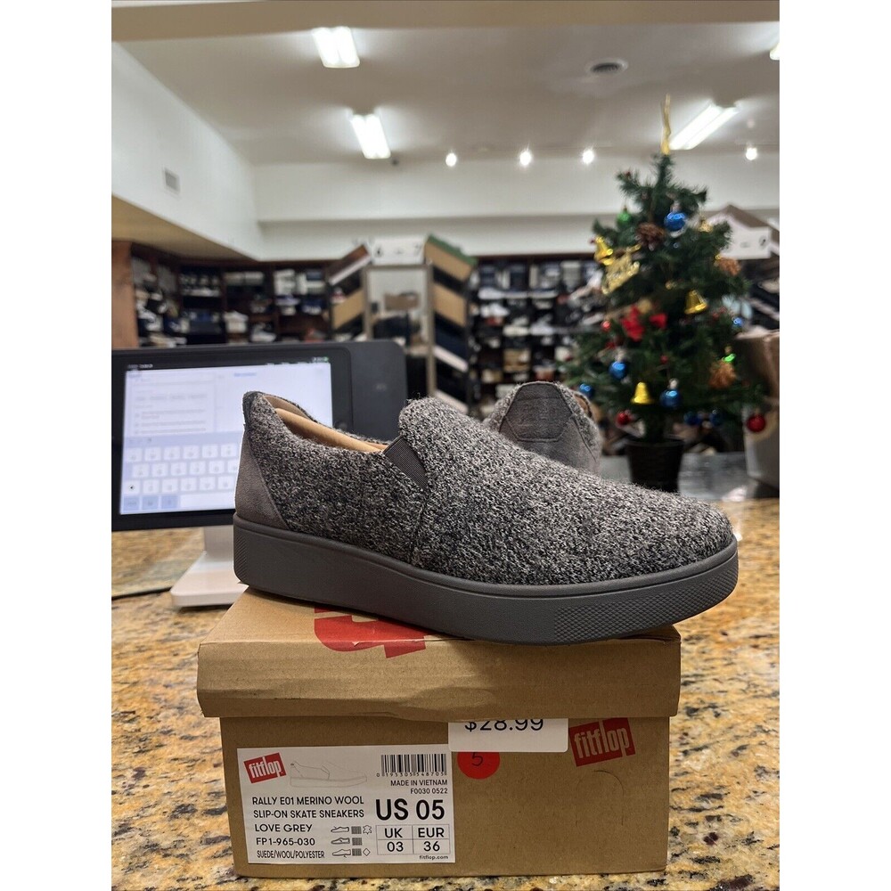 FitFlop Women Slip On Sneakers Rally E01 Slip On Sz US 5 Love Grey Merino Wool